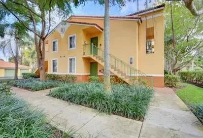 Unit 207 photo 42