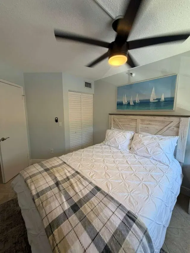 Unit 207 photo 54