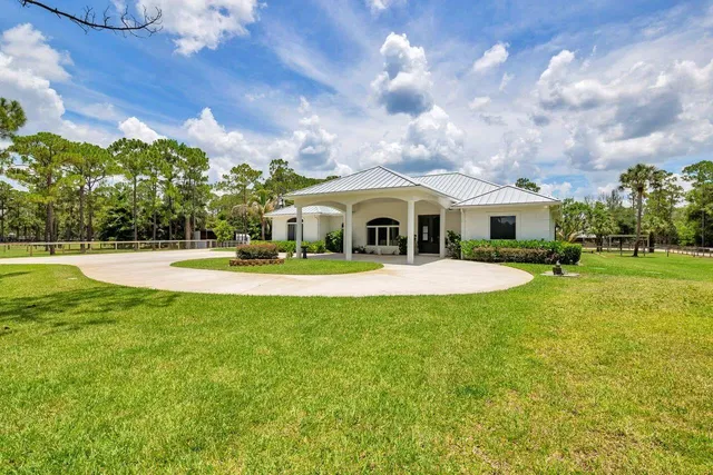 14819 Broken Arrow Place, Palm Beach Gardens, FL 33418