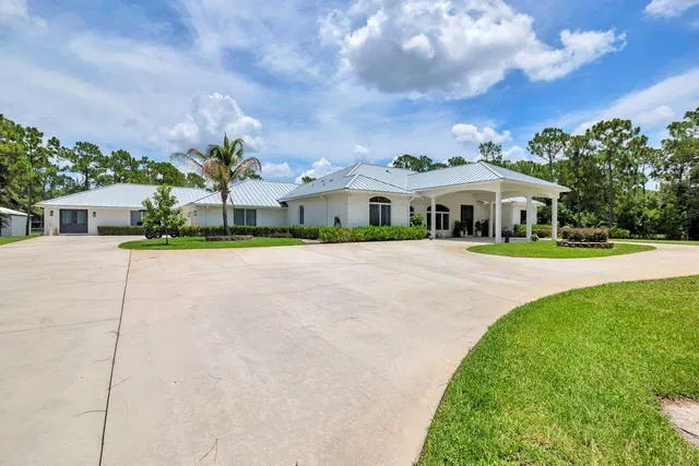 Residence photo 9