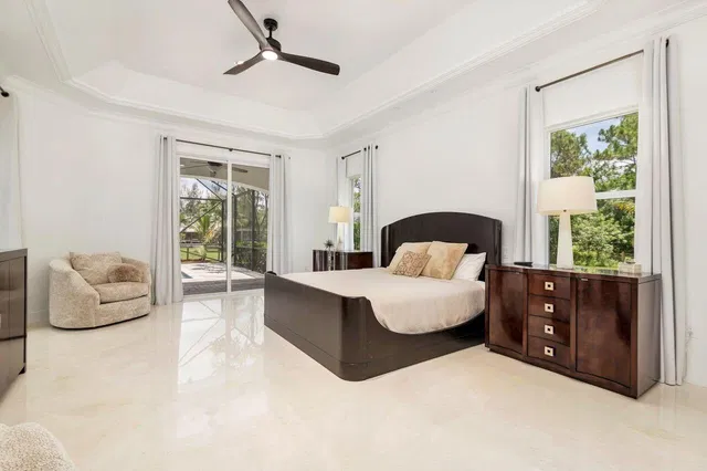 Residence photo 26