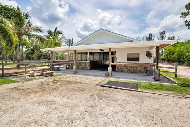 Residence photo 50