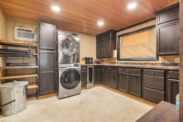 Residence photo 61
