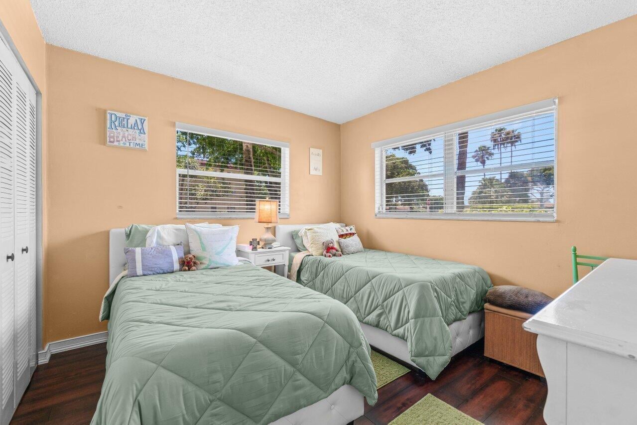 Unit 101 photo 14