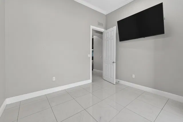 Residence photo 30