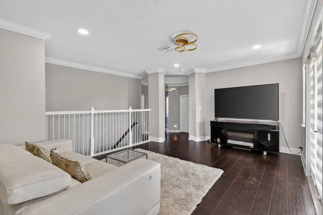 Residence photo 35