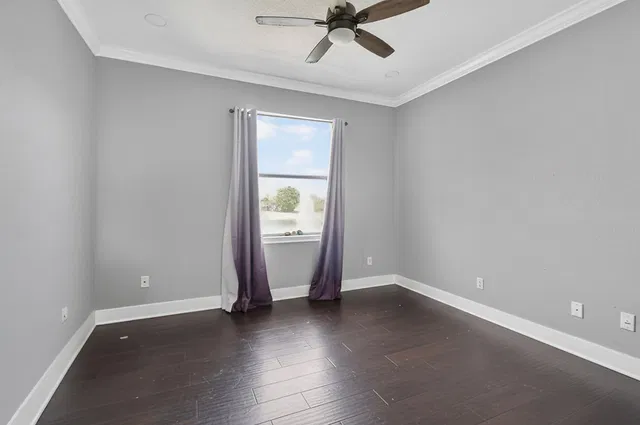 Residence photo 59
