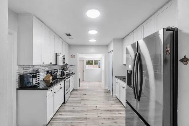 Old Northwood Residence photo 11