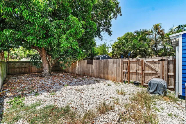 Old Northwood Residence photo 26
