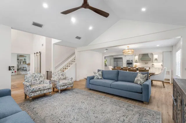 Residence photo 11