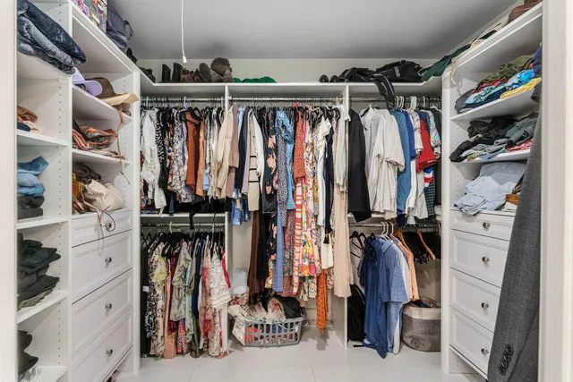 Residence photo 19