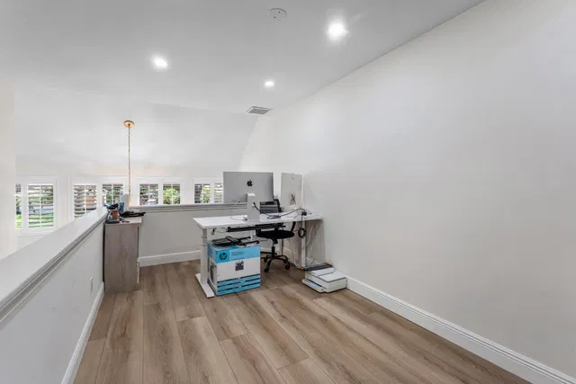 Residence photo 34