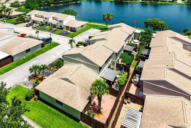 Residence photo 5