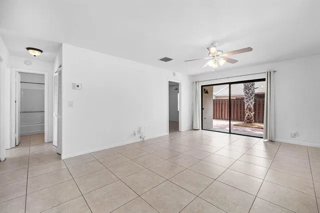 Residence photo 11