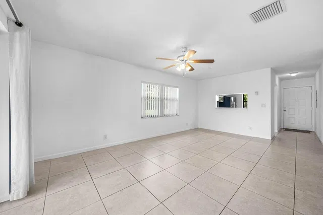 Residence photo 13