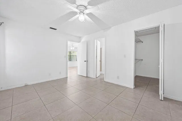 Residence photo 19