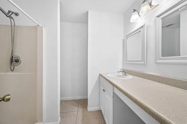 Residence photo 20