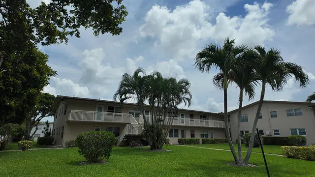 Unit 326 photo 2