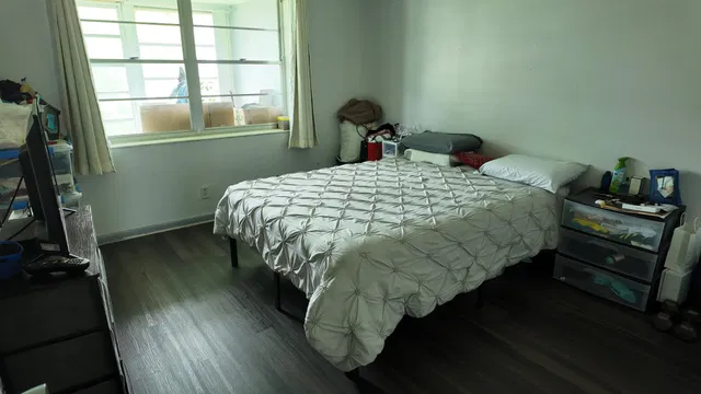 Unit 326 photo 12
