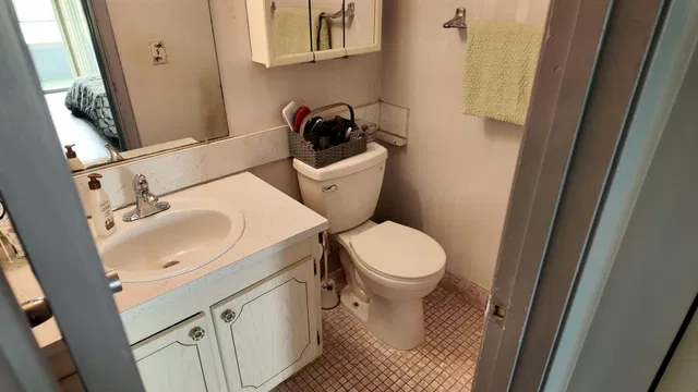 Unit 326 photo 16