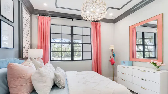 Residence photo 18