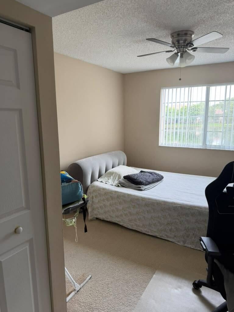 Unit 1205 photo 7