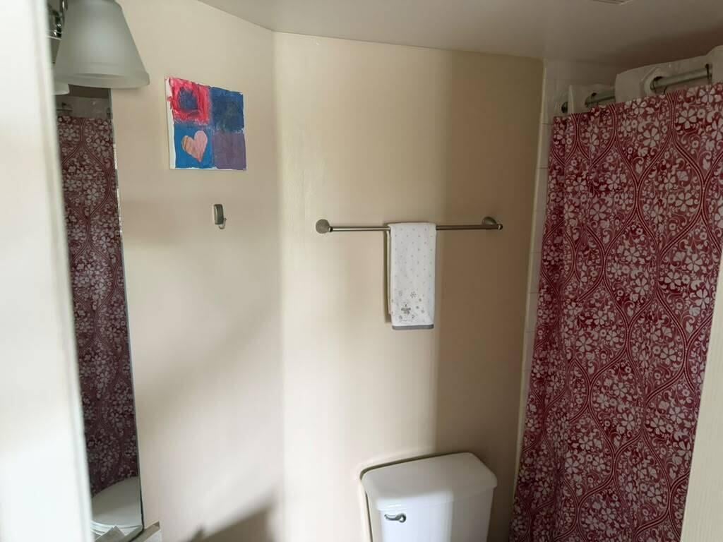 Unit 1205 photo 8