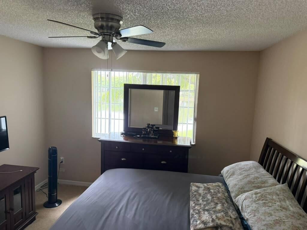 Unit 1205 photo 12