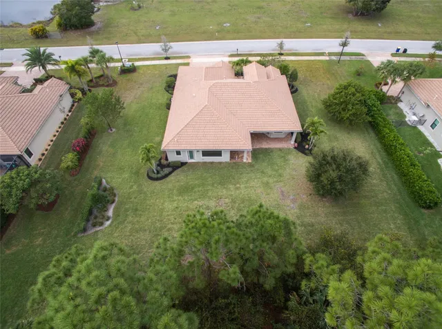  Residence photo 5