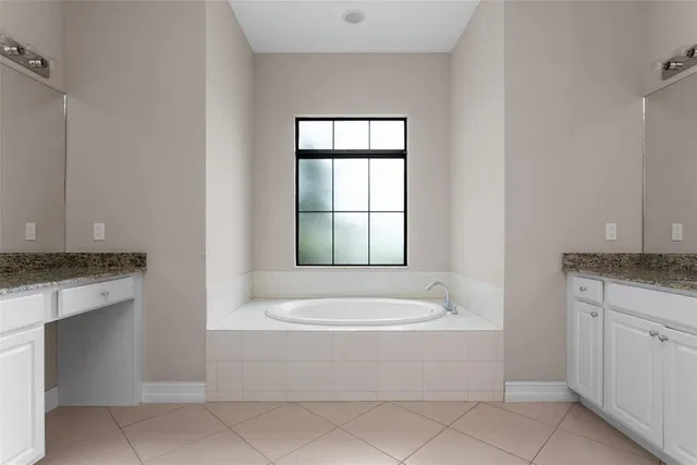  Residence photo 17