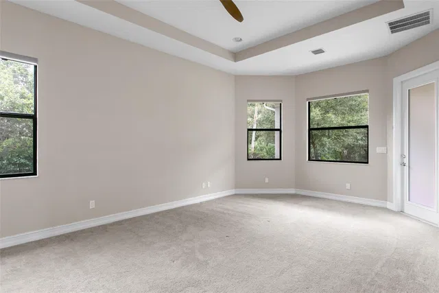  Residence photo 30