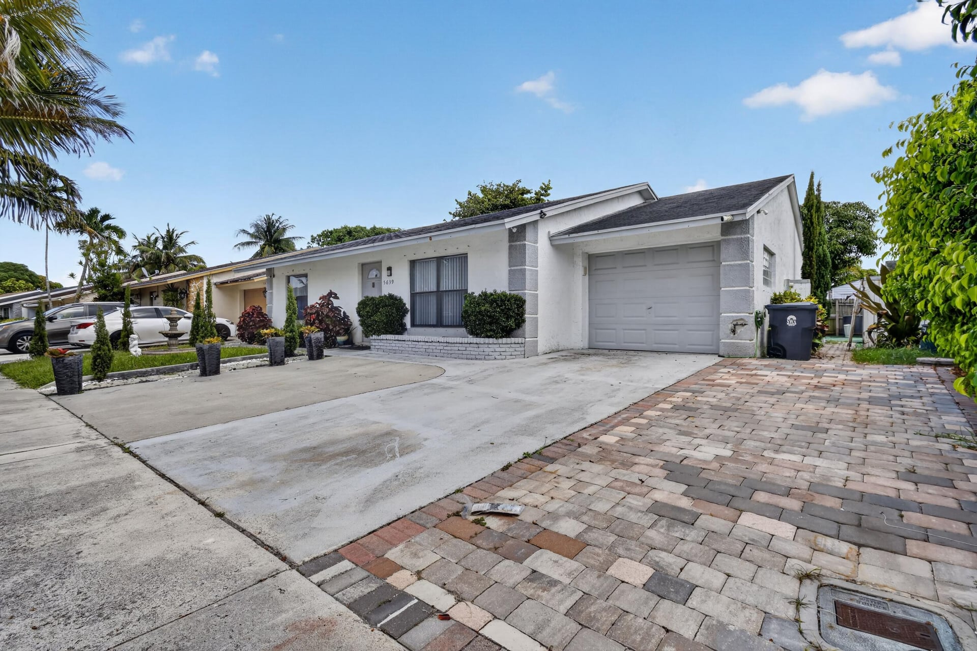 Residence photo 3