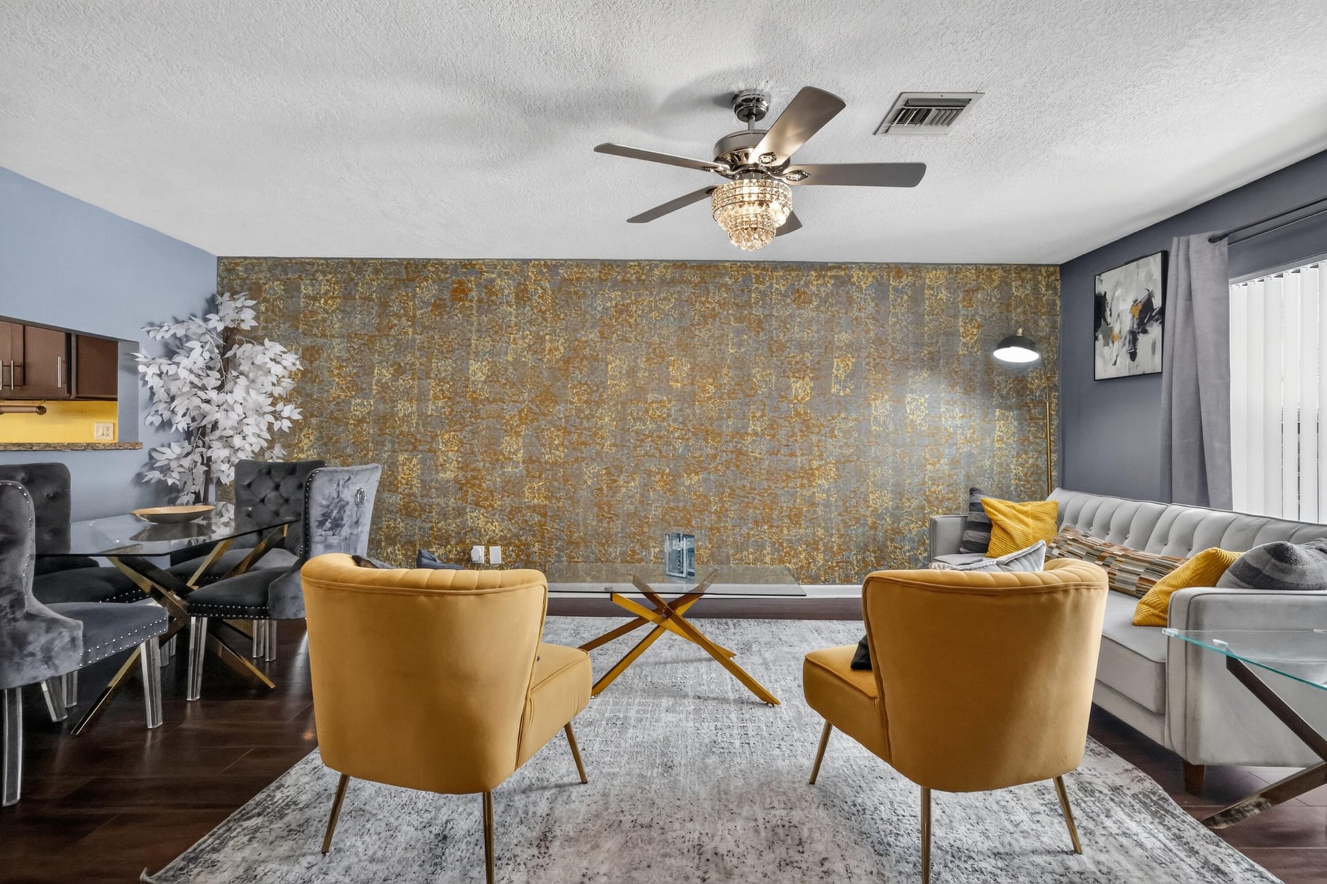 Residence photo 13