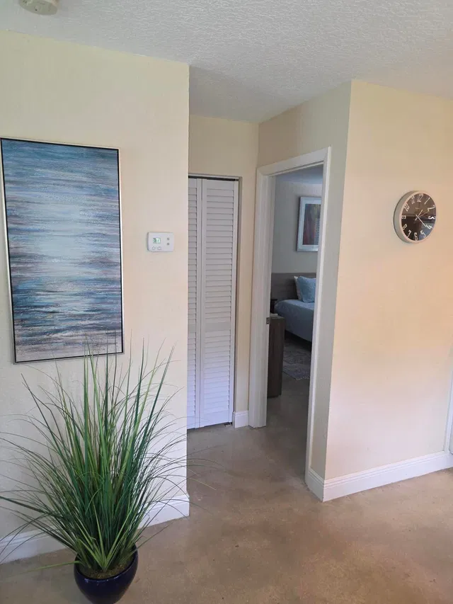  Unit 215 photo 5