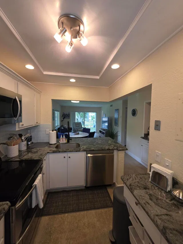  Unit 215 photo 16