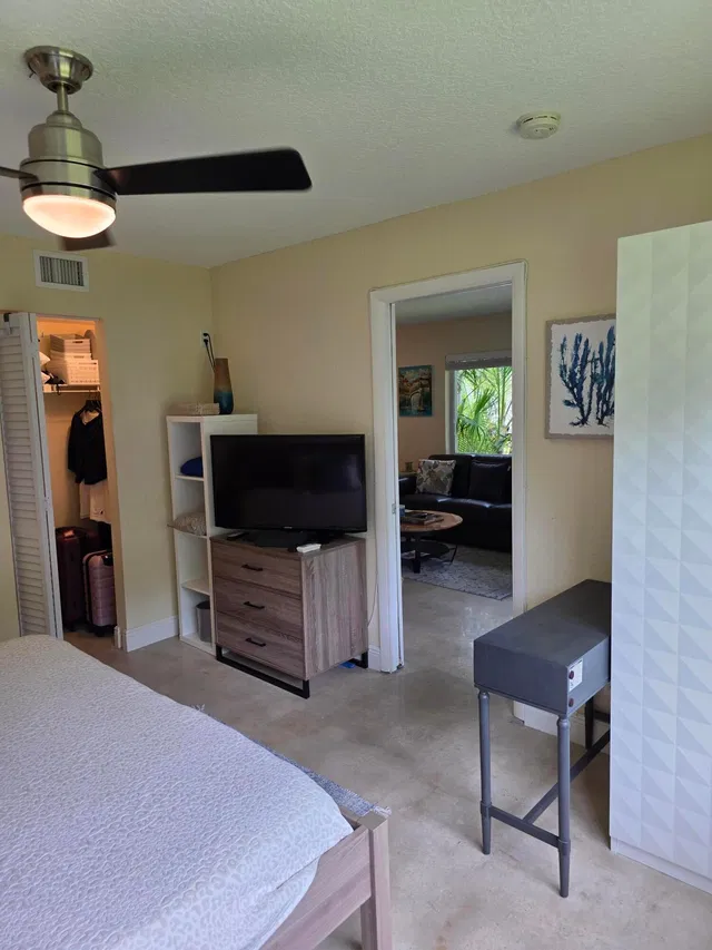  Unit 215 photo 30