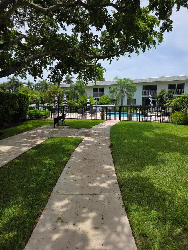  Unit 215 photo 48