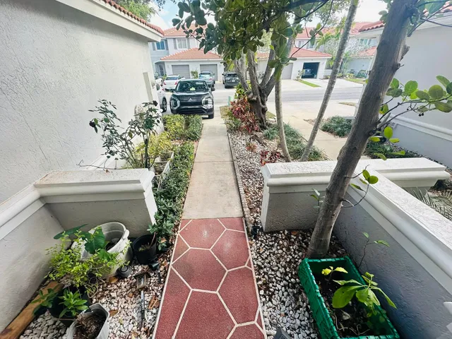 Residence photo 13