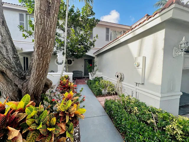 Residence photo 18