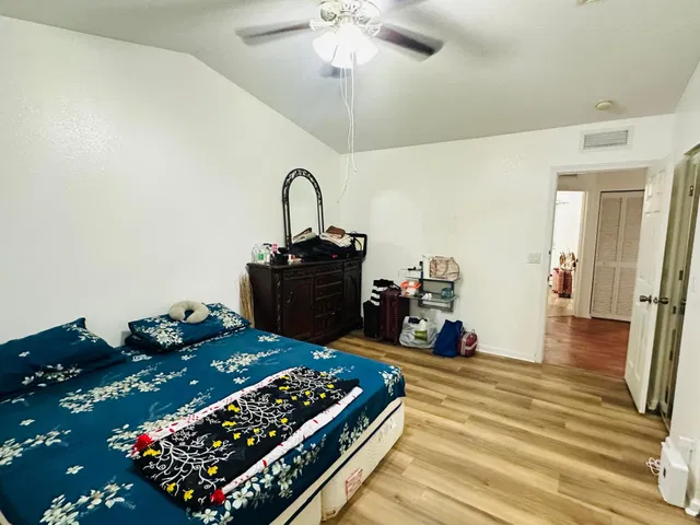 Residence photo 40
