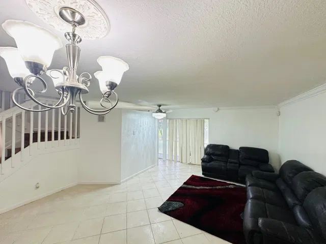Residence photo 54