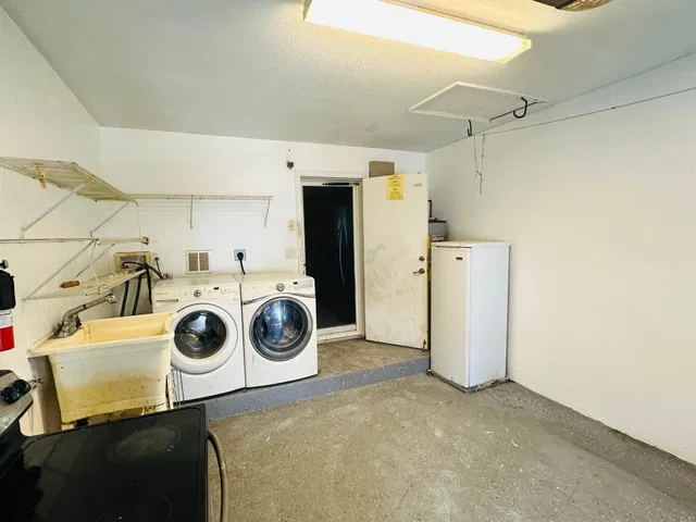 Residence photo 79