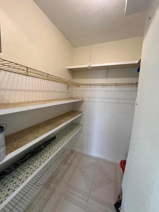 Unit 207 photo 18