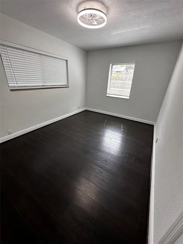 Residence photo 11