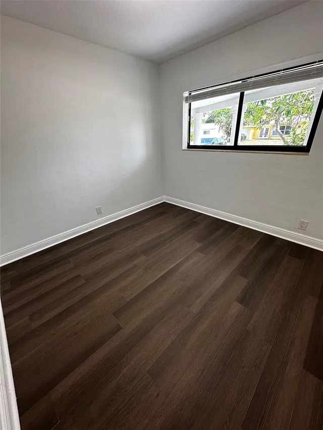 Residence photo 12