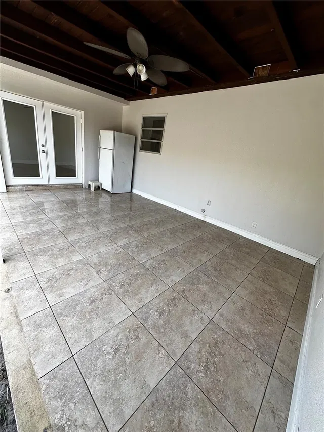 Residence photo 17