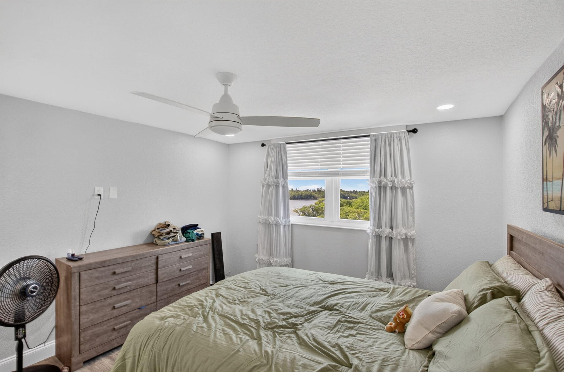 Unit 4030 photo 18