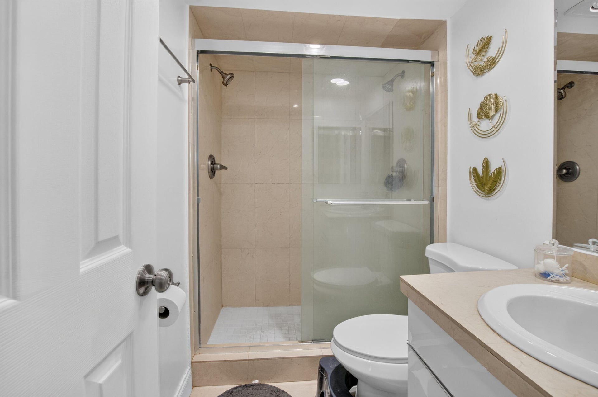 Unit 4030 photo 19