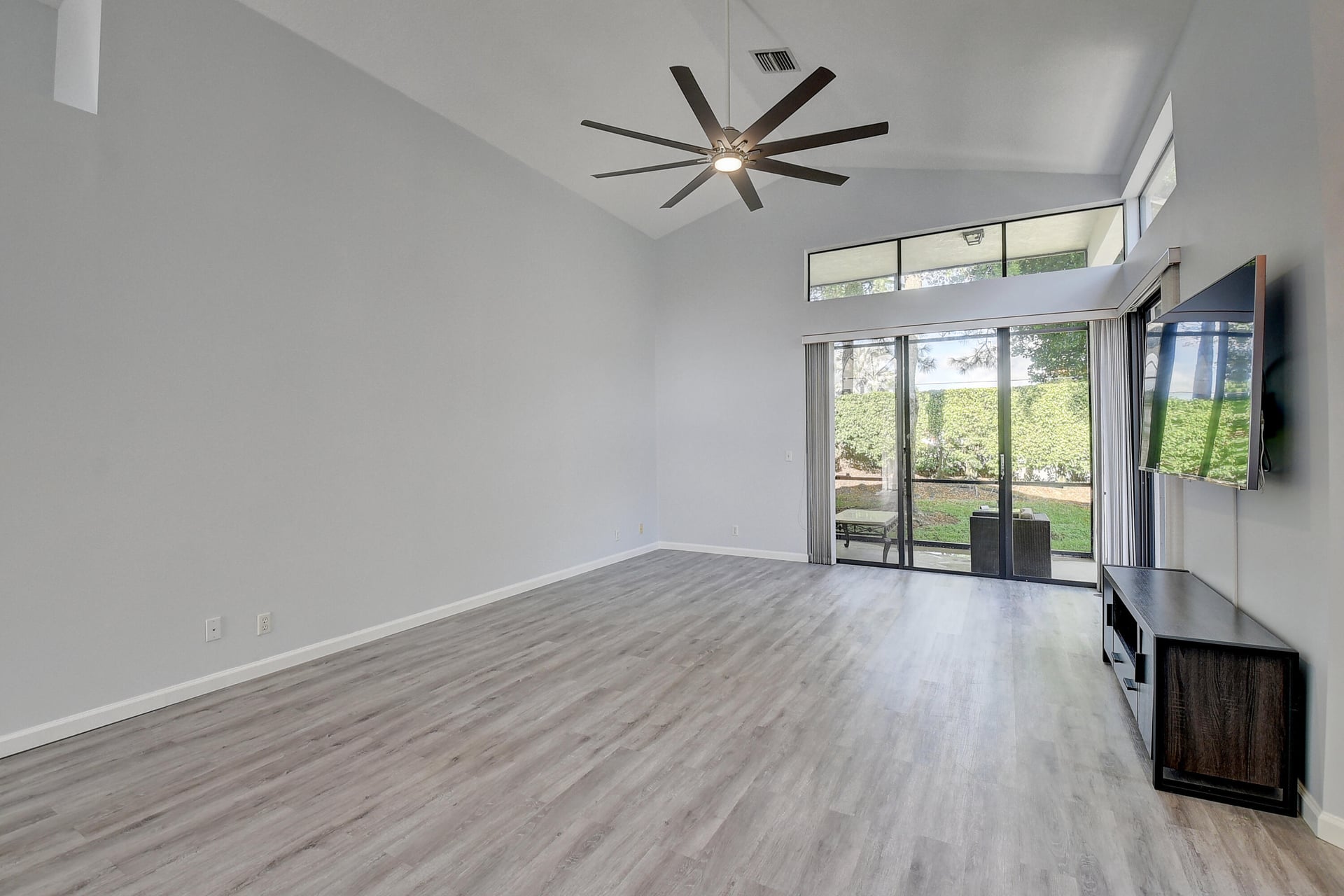  Residence photo 6