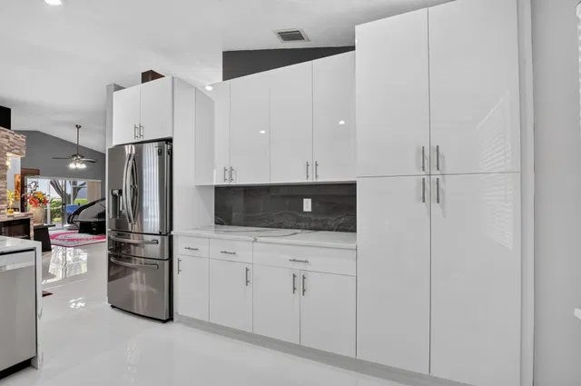  Residence photo 14